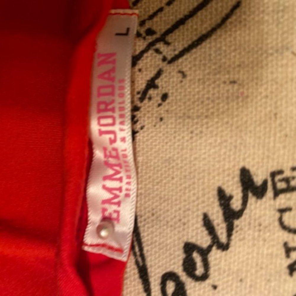 Emme Jordan Tank Top - Picture 4 of 4